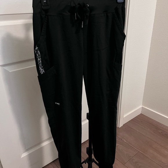 Greys anatomy xs scrubs - Picture 1 of 3